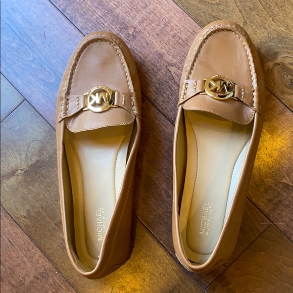 Brown Leather Michael by Michael Kors shoes - Picture 3 of 9